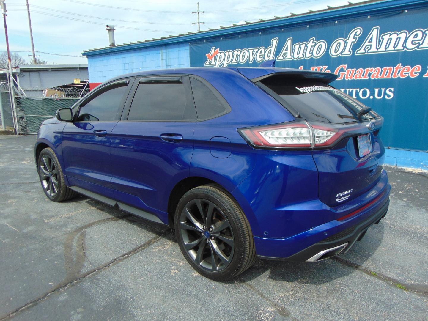 2015 Blue Ford Edge (2FMTK3AP1FB) with an V6 EcoBoost Twin Turbo 2.7L engine, Auto, 6-Spd SelShft transmission, located at 2105 Dixie Hwy, Louisville, KY, 40210, (502) 772-3333, 38.220932, -85.795441 - Photo#13